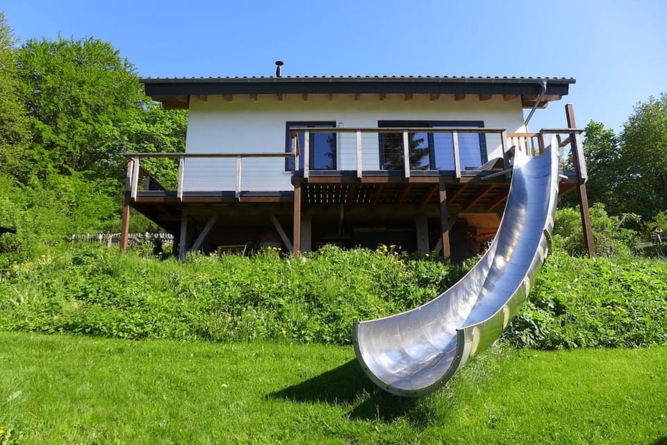 Vacation home with a view of nature, home theater, fireplace Apartment in Hesse