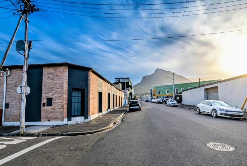 Modern Boho Loft- Observatory Bed and Breakfast in Cape Town