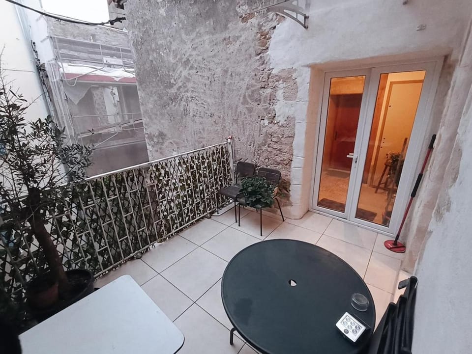 Le Volt'air 2 pièces avec petite terrasse - Centre-ville Apartment in Occitanie