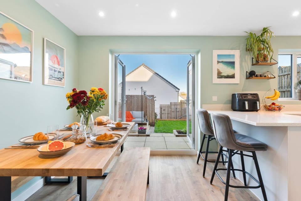 Garden, Dining area, Garden view