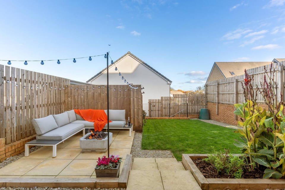 Garden, Balcony/Terrace, Seating area, Dining area, Garden view