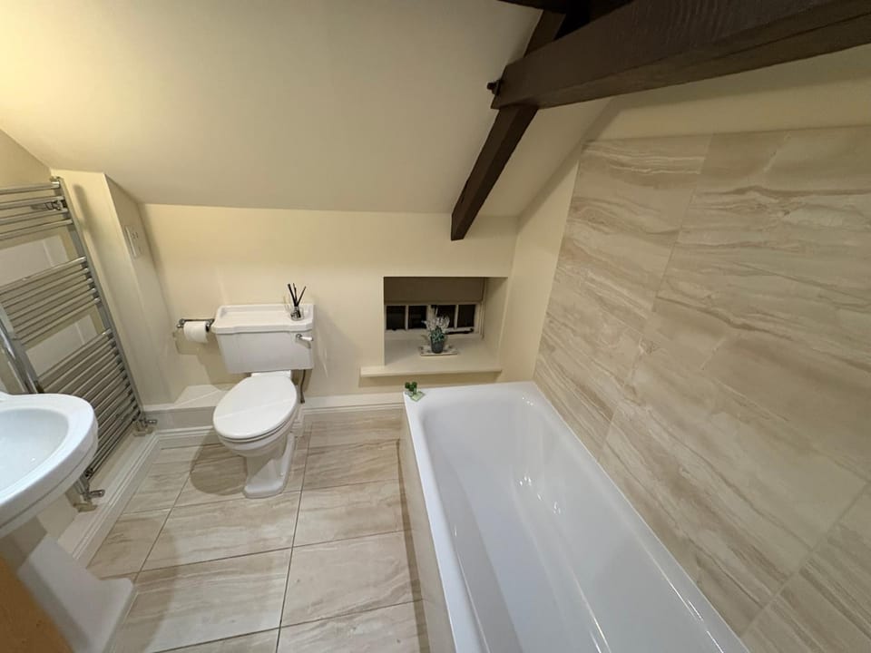 Shower, Toilet, Bathroom, Bath