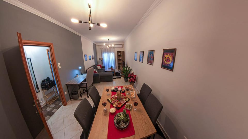 Living room, Dining area