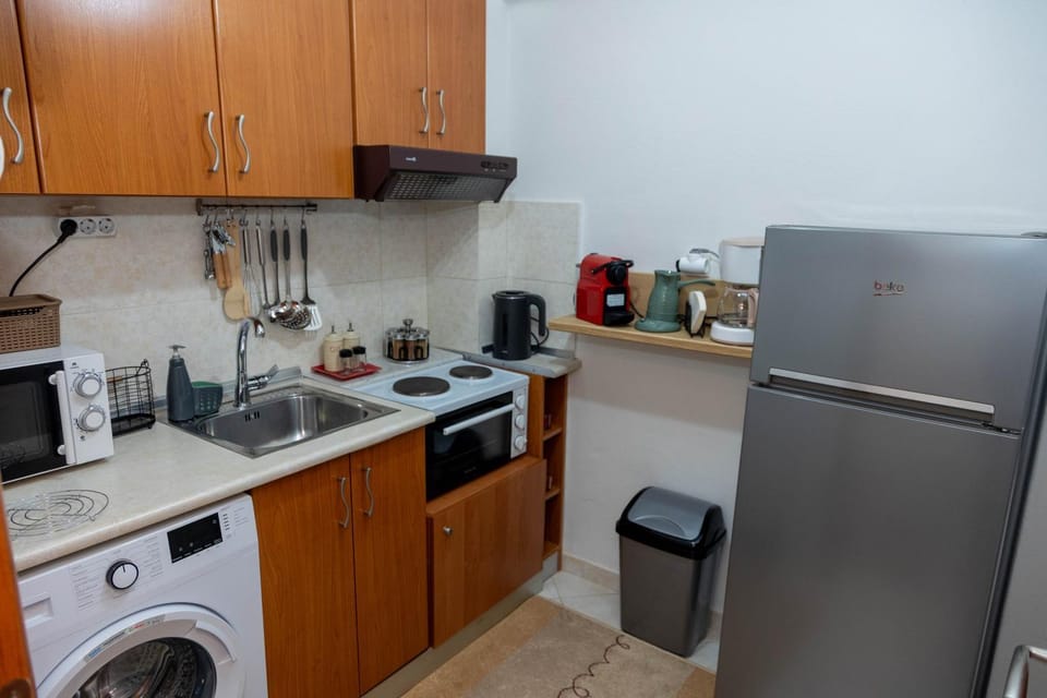 Coffee/tea facilities, Kitchen or kitchenette, oven, pet friendly, stove, washing machine