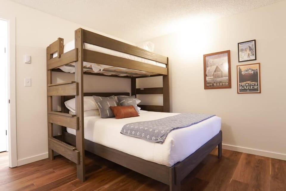 Crystal Creek Retreat Apartment in Bellingham