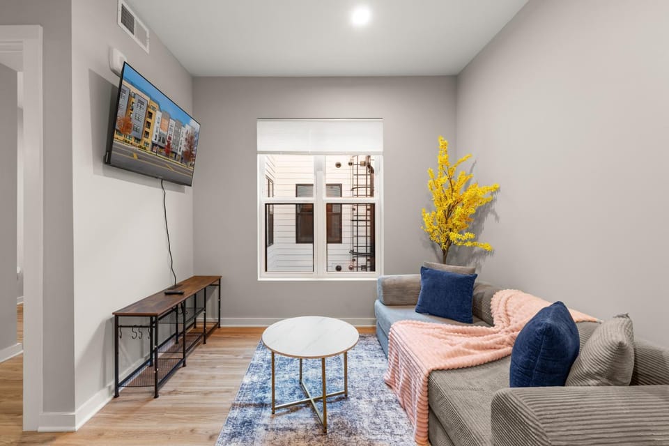 TV and multimedia, View (from property/room), View (from property/room), Living room, Seating area