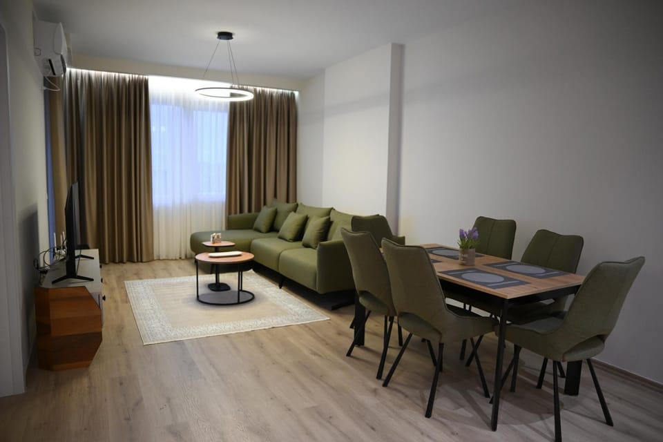 Living room, Seating area, Dining area