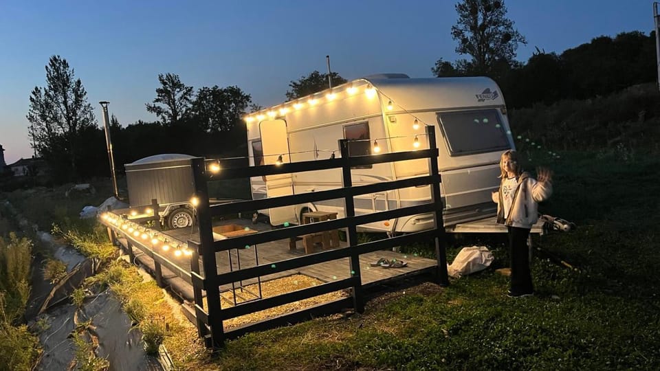 Трейлер з чаном в Загороді біля Львова Campground/ 
RV Resort in Lviv Oblast