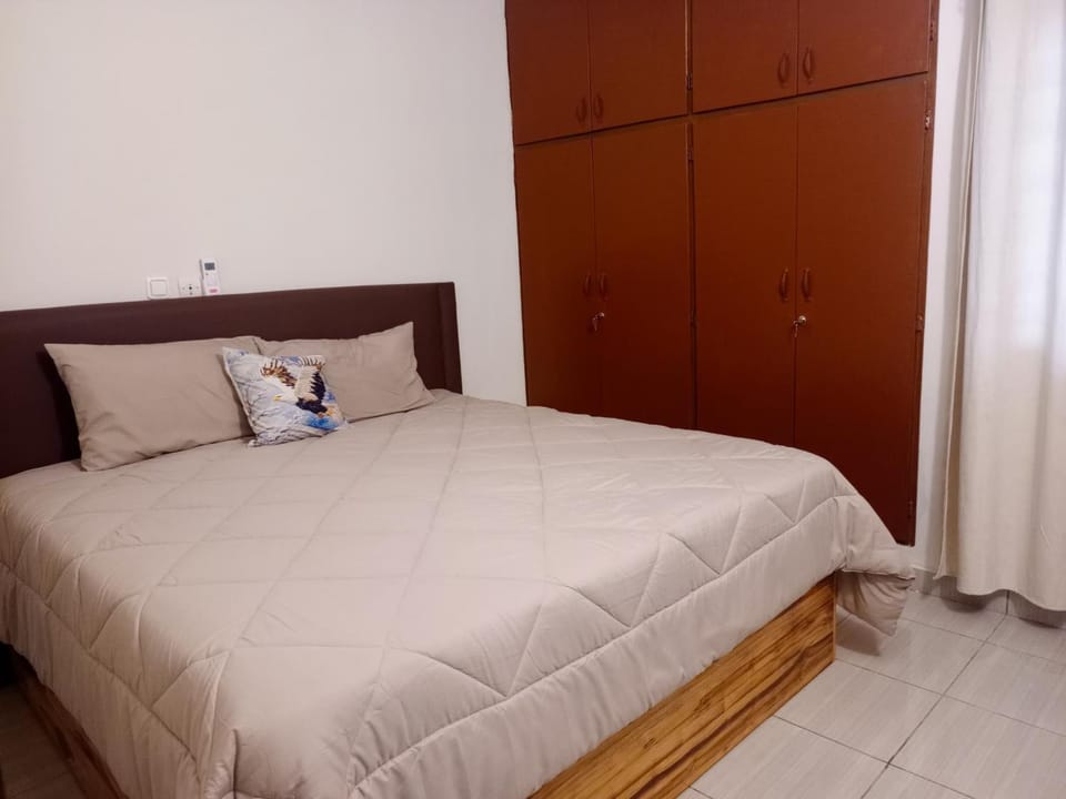 Bed, Bedroom, wardrobe