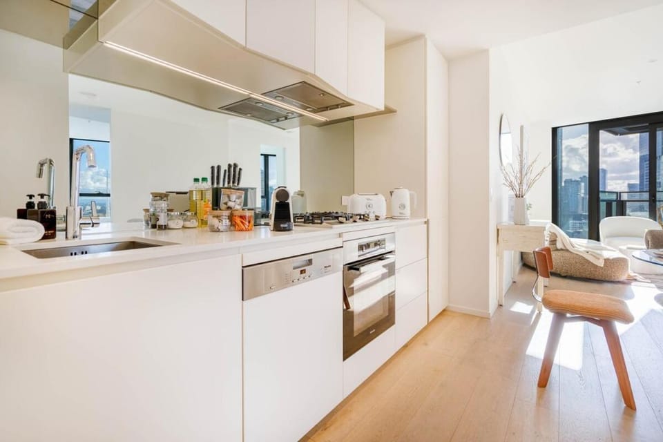 Glamorous 2B Southbank home LV34 City View Balcony#MSQ341E Apartment in Southbank