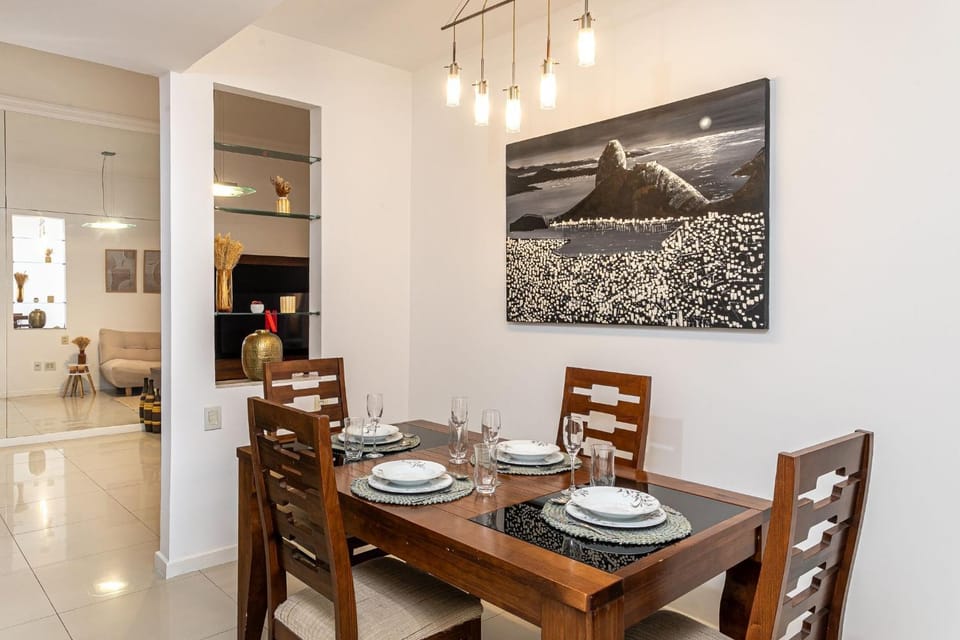 2BDRs: 2 minutes from Copacabana Beach|CR 34/502 Apartment in Rio de Janeiro