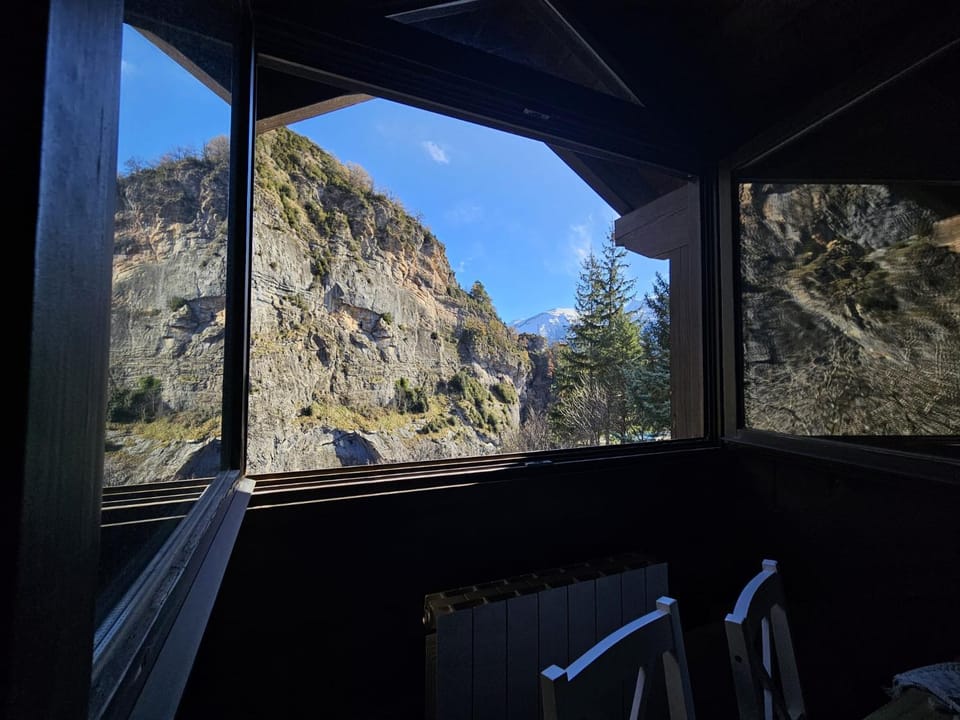 Mountain view, River view