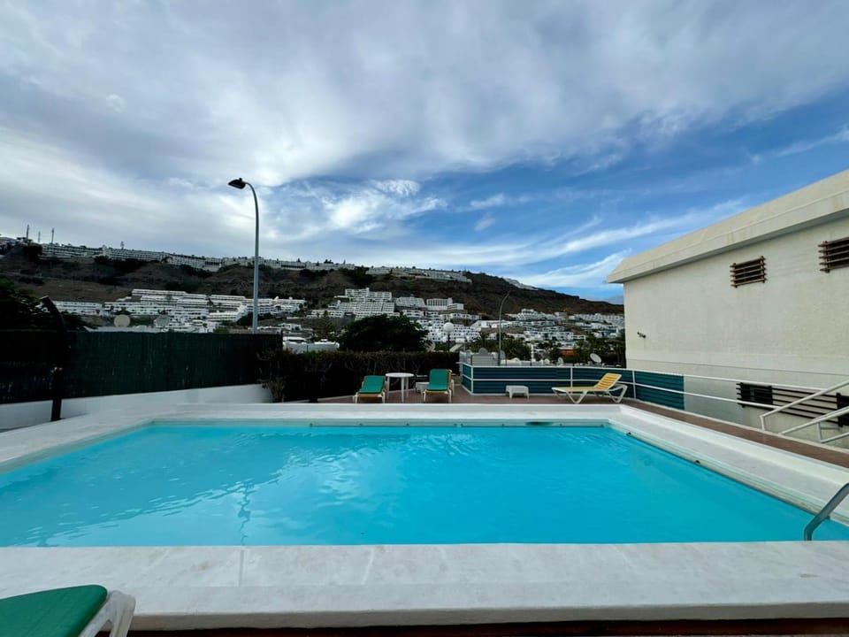 Natural landscape, Mountain view, Swimming pool, Swimming pool, sunbed