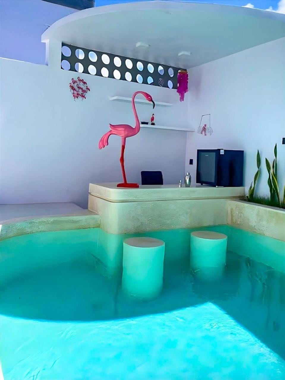 Swimming pool