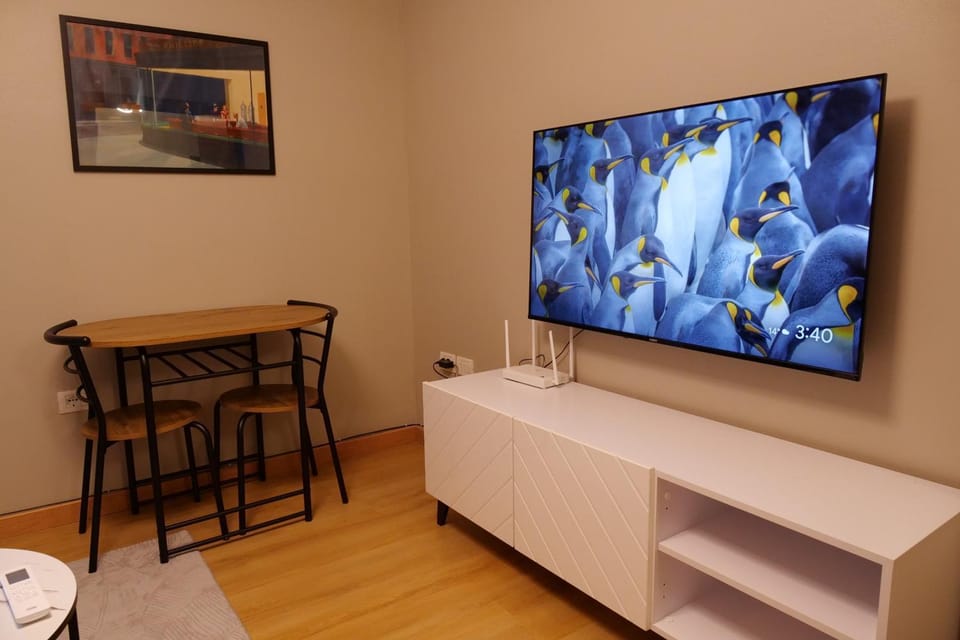 TV and multimedia, Living room, Dining area