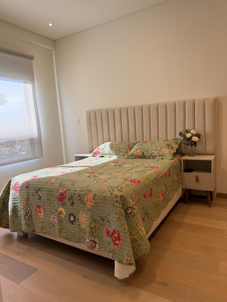 Depa de 1 habitación en Pleno FIDEL ANZE con Parqueo Pet-Friendly Apartment in Cochabamba