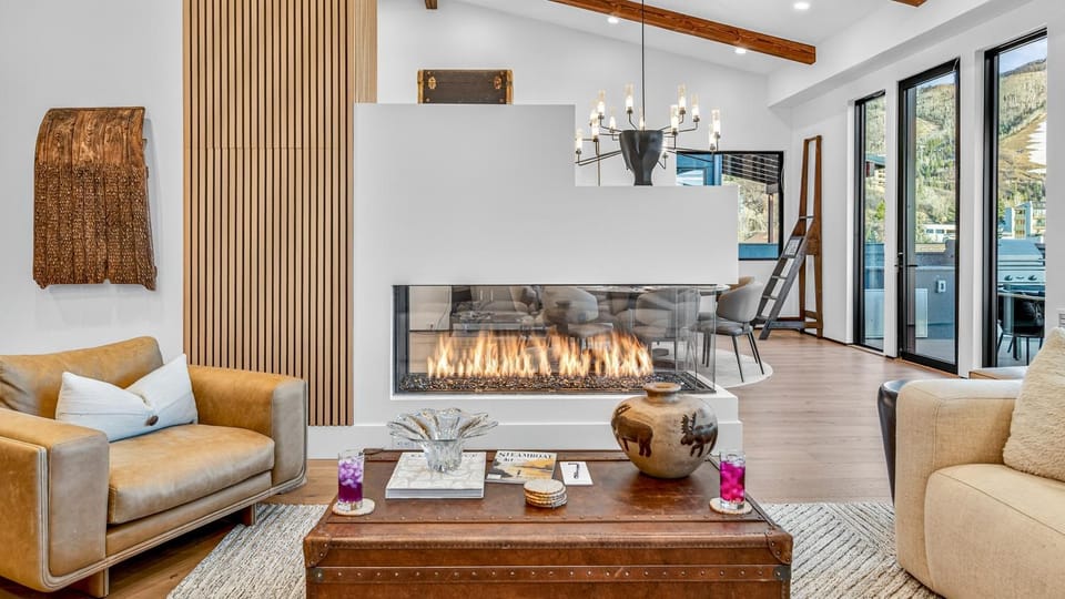 Living room, Seating area, fireplace