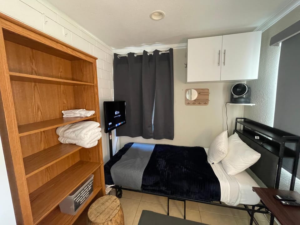 Room R1 with tempurpedic mattress and top facilities Vacation rental in San Jose