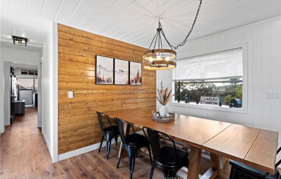 Relaxing 4 bedroom Mountain Stay House in Lake Arrowhead