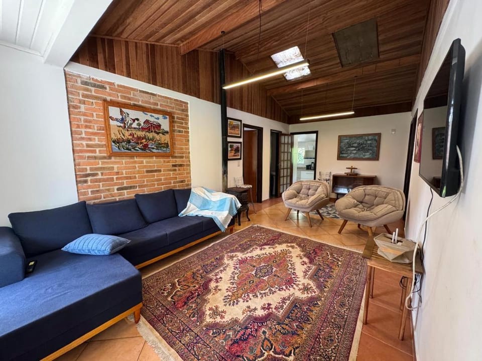Casa com Piscina em Chácara - Santa Felicidade House in Curitiba
