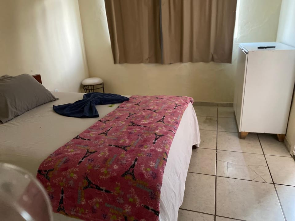 Quarto econômico no centro Capsule hotel in State of Minas Gerais, Brazil