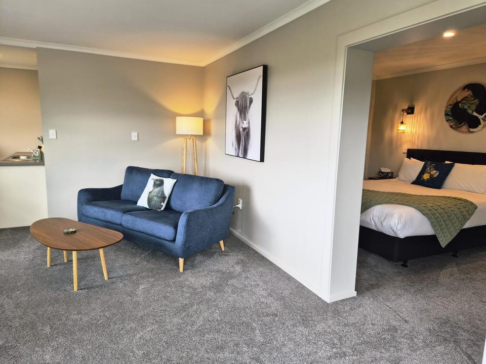 Living room, Bedroom