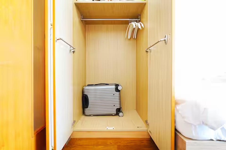 wardrobe