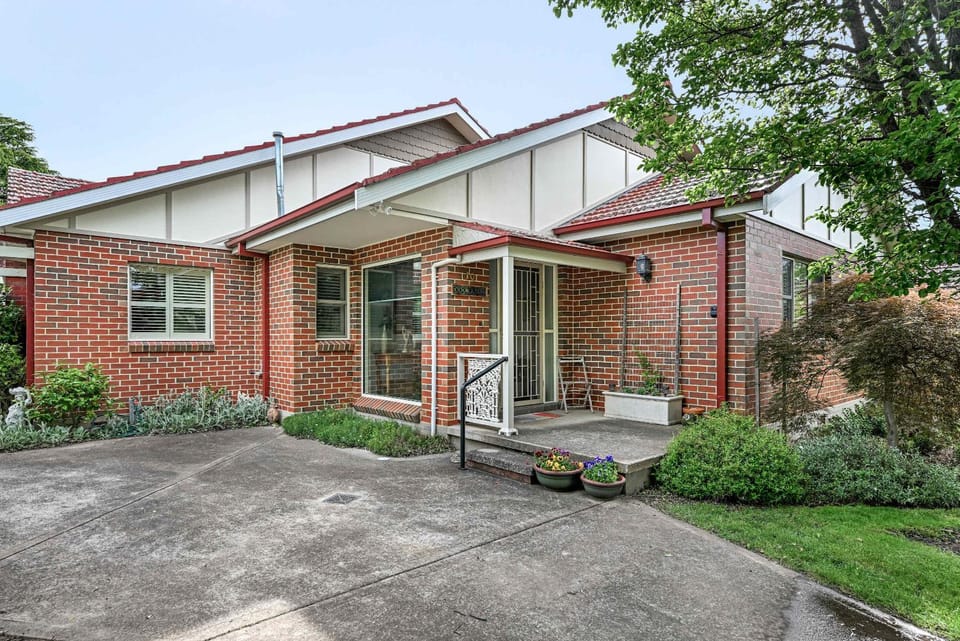 Coorabin House in Orange