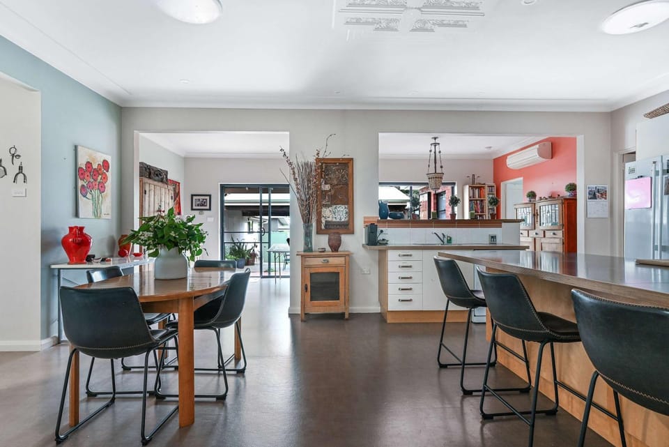 Coorabin House in Orange