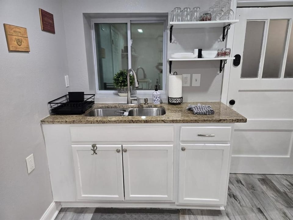 Entire guesthouse in Atlanta, Georgia Apartment in Atlanta