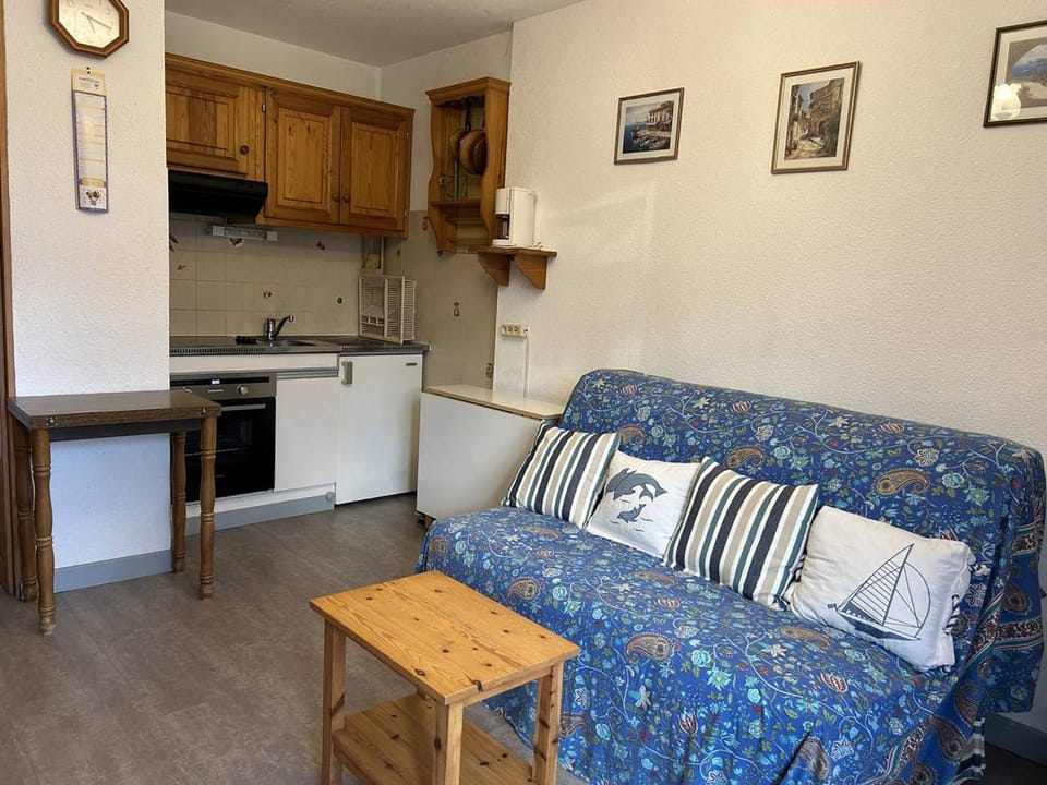 Appartement 2P 4 pers, balcon, garage, proche plage - FR-1-251-901 Apartment in Bormes-les-Mimosas