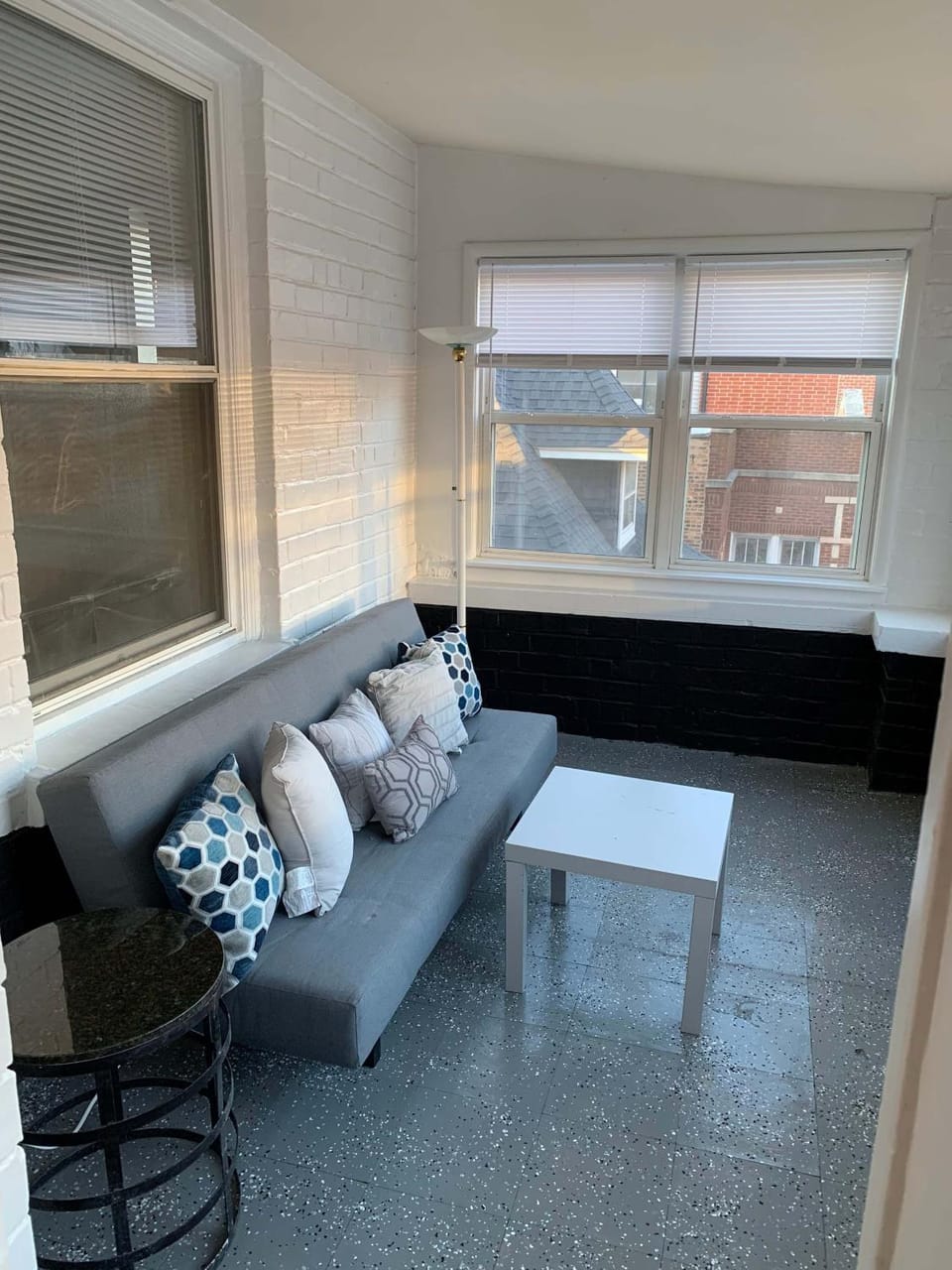 North Chicago Home Apartment in Chicago