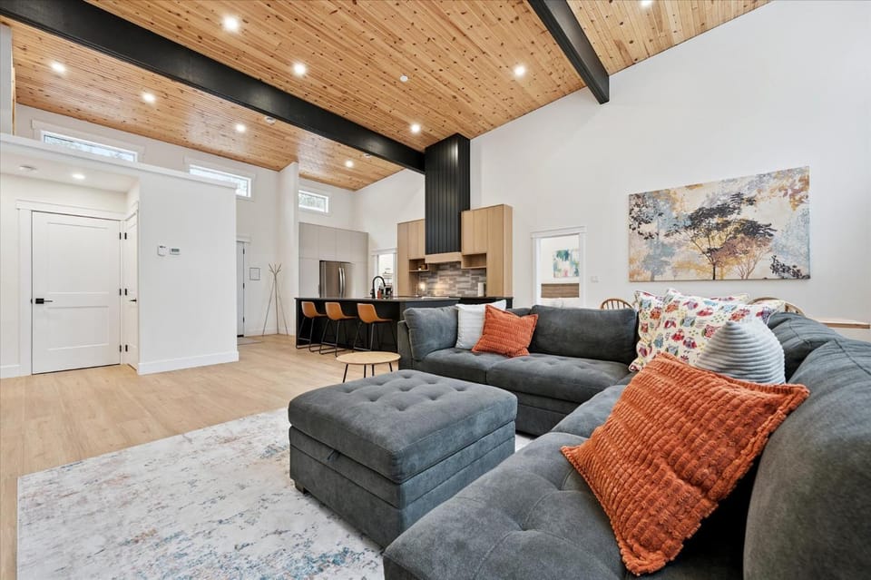 NEW Tubside Tranquility Sauna Retreat House in Tobermory