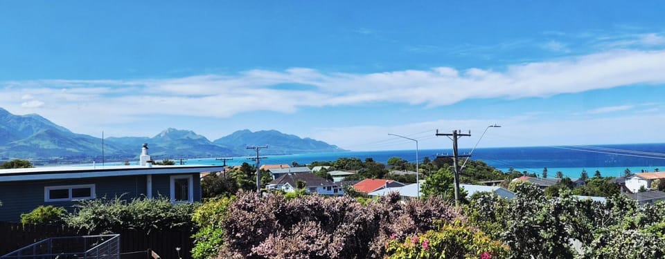 View (from property/room), View (from property/room), Living room, Mountain view, Mountain view, Sea view, Sea view