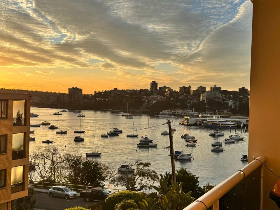 Waterfront Bliss Apartment in the Heart of Manly Apartment in Manly