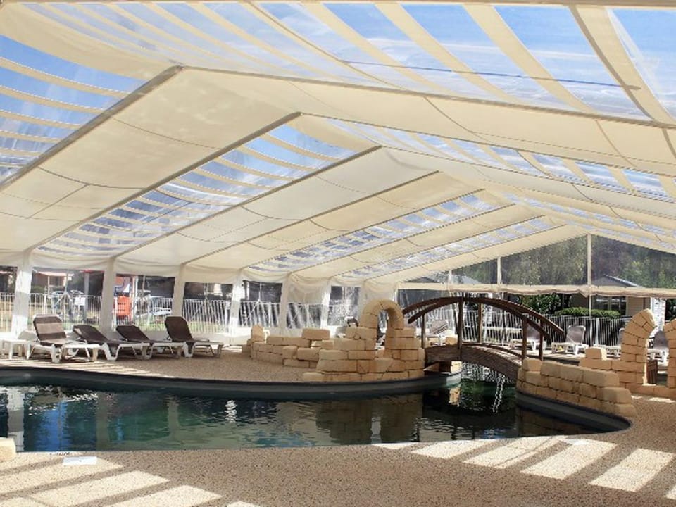 Mobil-home 38m² avec terrasse pour 6 personnes - API-1-52-1008 Campground/ 
RV Resort in Centre-Val de Loire
