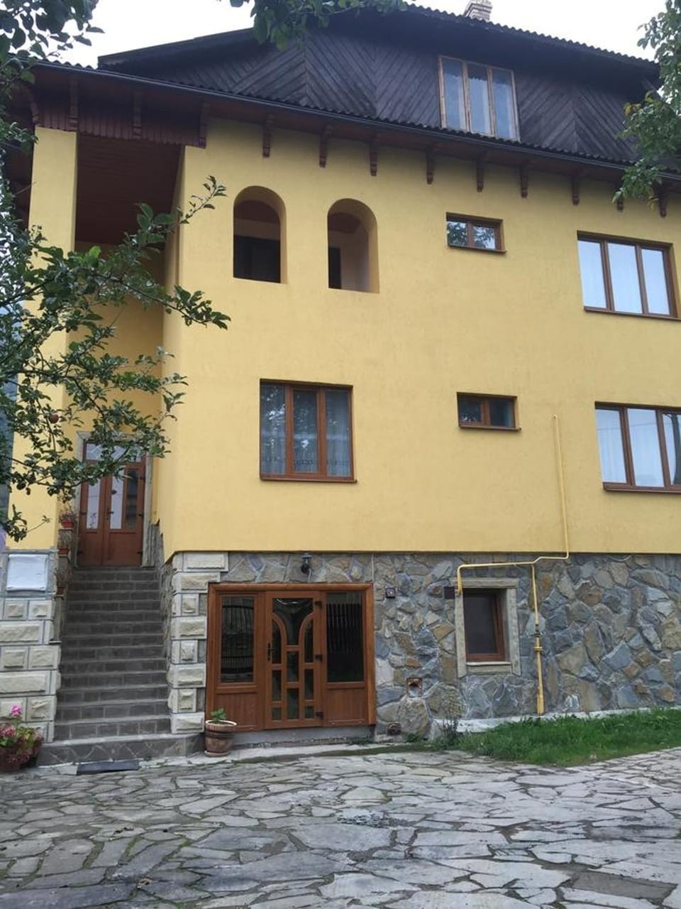 Property building, Day