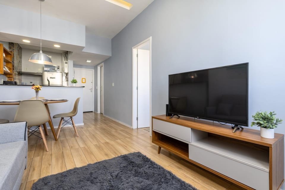 Communal lounge/ TV room, Kitchen or kitchenette, Living room, Seating area, Dining area, Evening entertainment