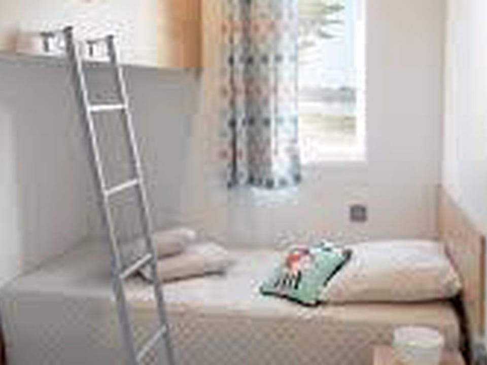 Mobil home avec terrasse pour 2 personnes - API-1-52-1158 Campground/ 
RV Resort in Centre-Val de Loire