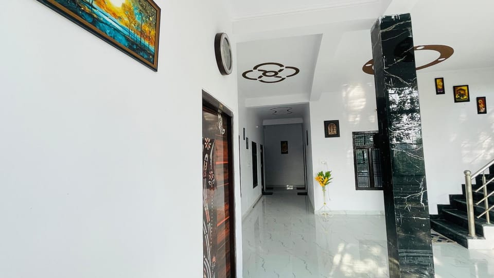 Triveni palace Vacation rental in Uttar Pradesh