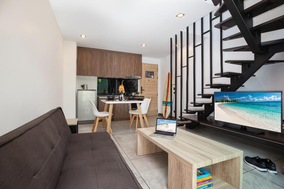 TV and multimedia, Kitchen or kitchenette, Living room, Seating area, Dining area, Evening entertainment