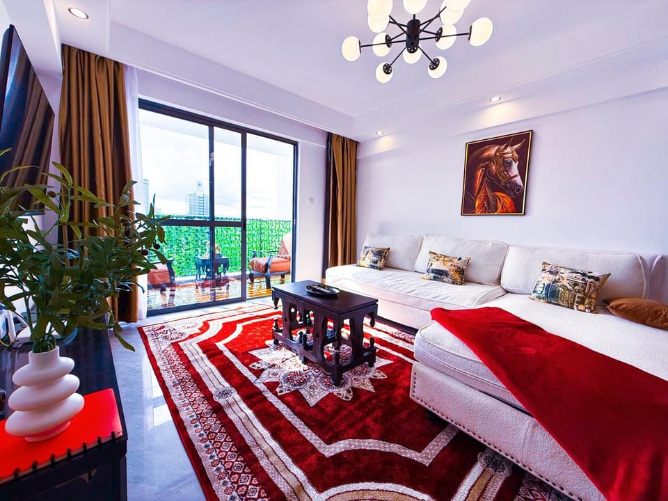 Bed, Living room, Photo of the whole room, Seating area