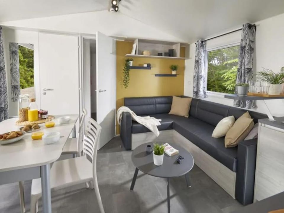 Mobil-home avec Terrasse pour 6 personnes - API-1-52-1187 Campground/ 
RV Resort in Nouvelle-Aquitaine