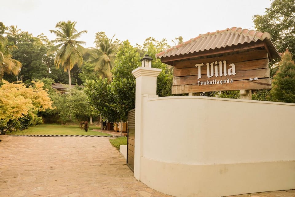 Facade/entrance, Property logo or sign
