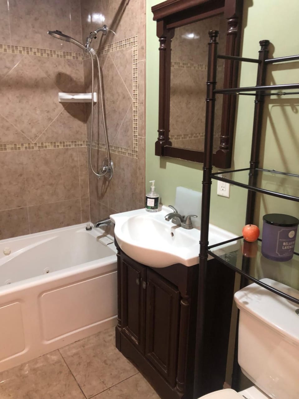 Hot Tub, Bathroom