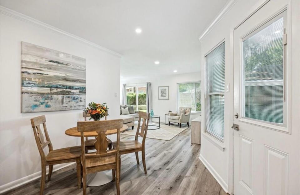 Gorgeous home by the medical center and NRG House in Houston