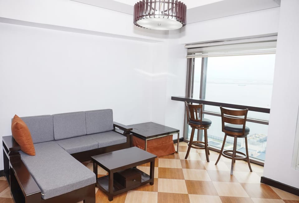 Eton Baypark Manila Bay Apartment in Manila City