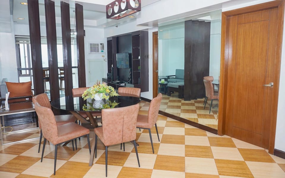 Eton Baypark Manila Bay Apartment in Manila City