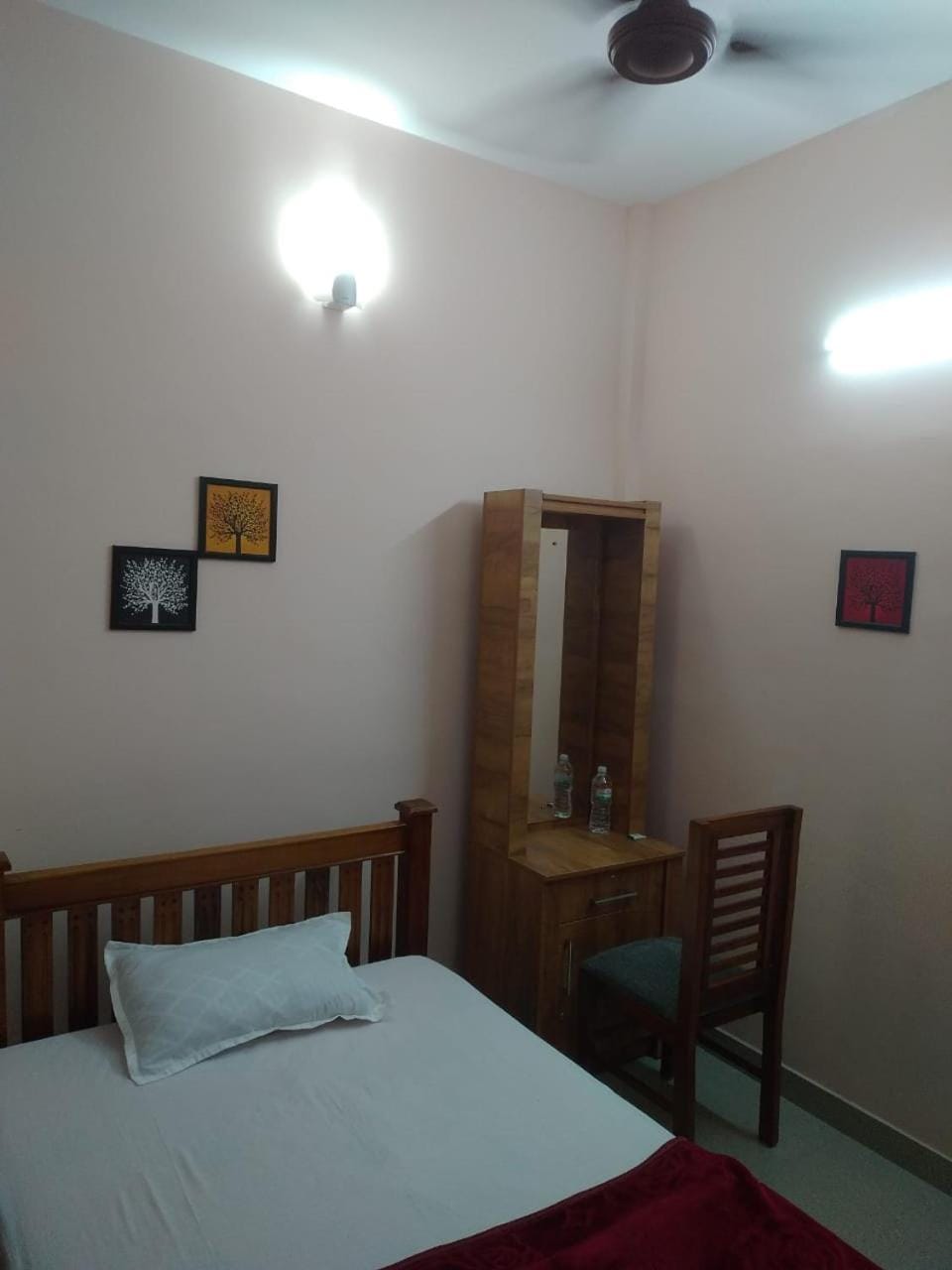 Bed, Bedroom, air conditioner