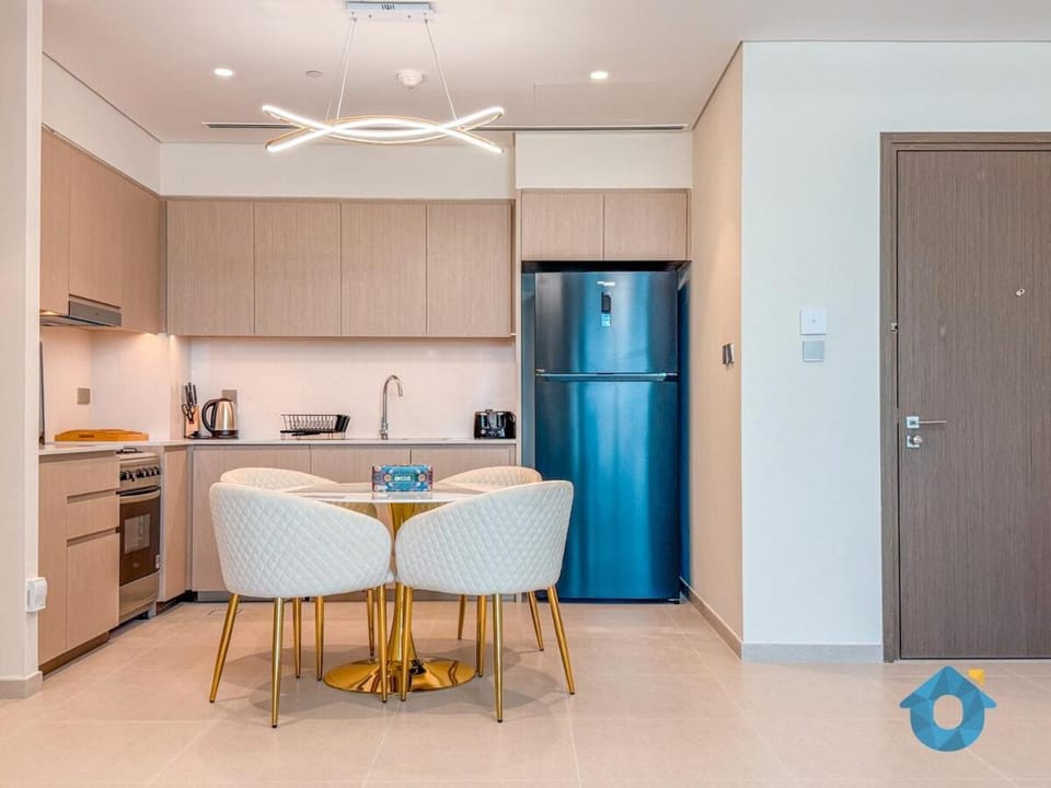Wake up To Burj Khalifa Views Luxury 2 BR LikeHome Apartment in Dubai